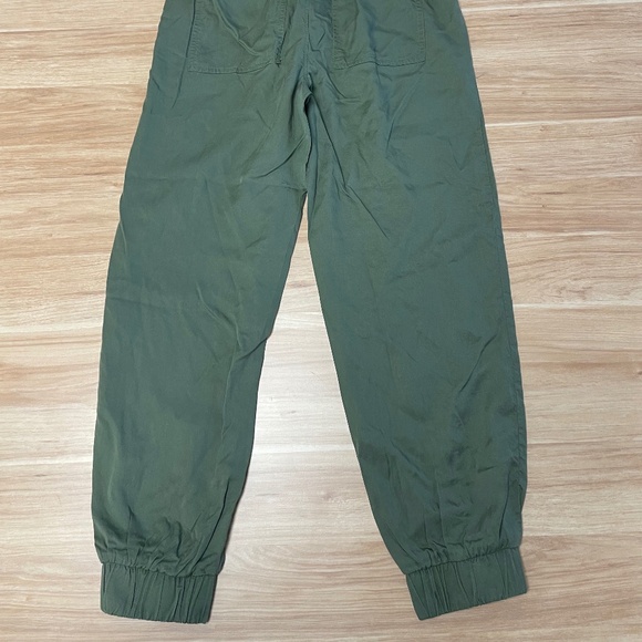 Universal Thread Green Jogger Pants - Picture 4 of 4